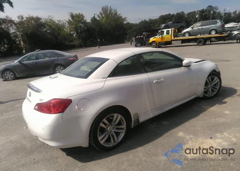 2010 Infiniti G37 z USA, uszkodzony, nr VIN JN1CV6FE2AM353874